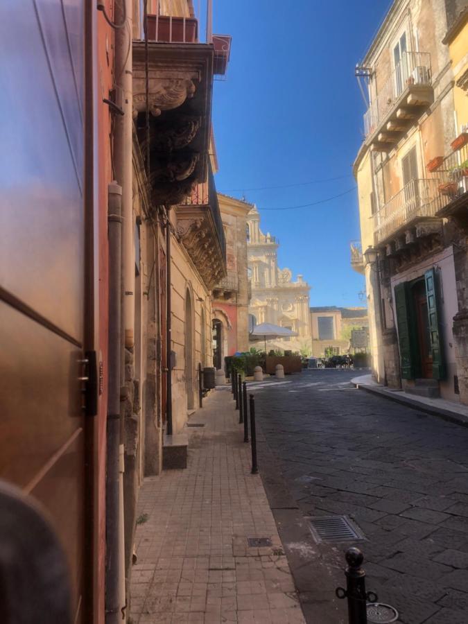 Il Galletto Viola, Luxury Room & Suite Palazzolo Acreide Dış mekan fotoğraf